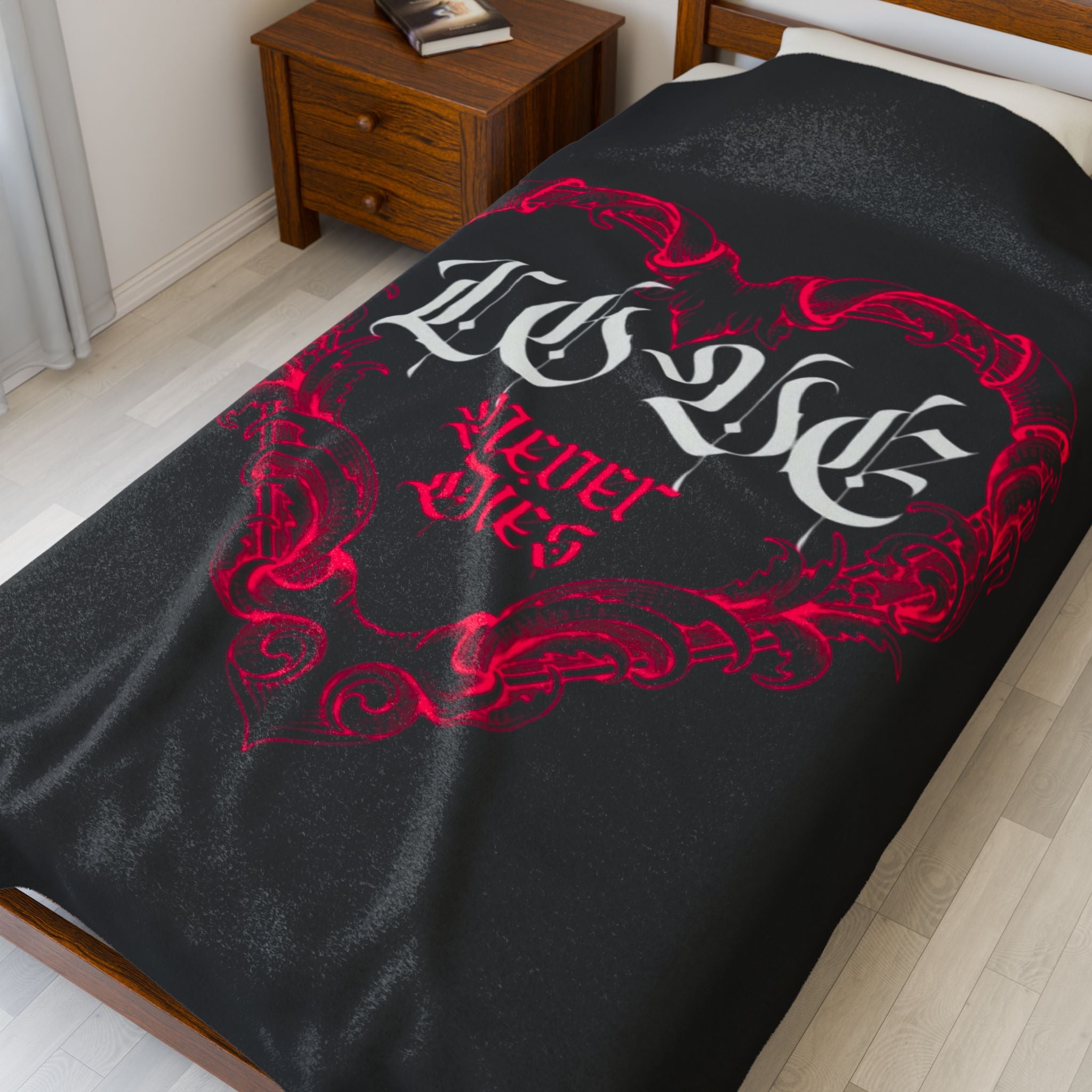 Velveteen Plush Blanket — Gothic "Love Never Dies" Heart Throw